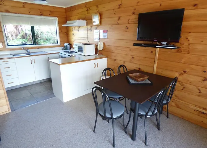 Cedarwood Lakeside Motel&conference Venue 4* Rotorua