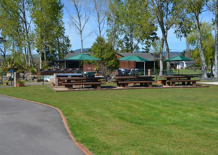 Motel Cedarwood Lakeside Motel&conference Venue 4*
