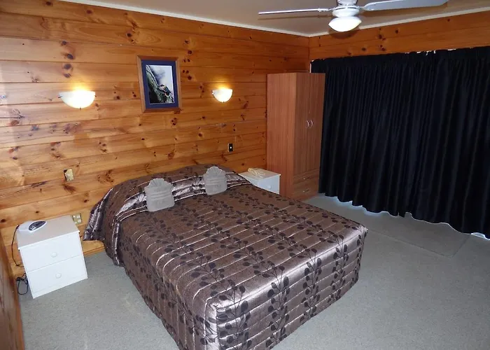 Cedarwood Lakeside Motel&conference Venue Motel Rotorua