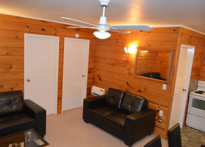 Cedarwood Lakeside Motel&conference Venue Motel Rotorua