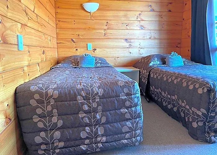 Cedarwood Lakeside Motel&conference Venue 4* Rotorua