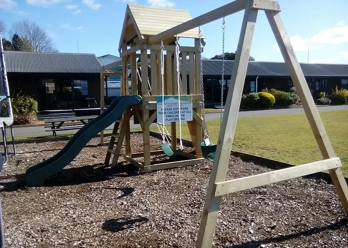 Cedarwood Lakeside Motel&conference Venue 4* Rotorua