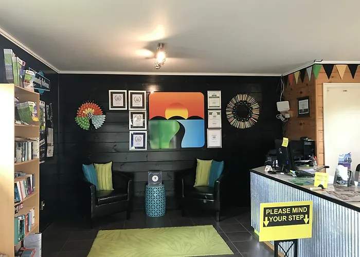 Cedarwood Lakeside Motel&conference Venue